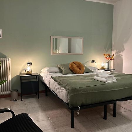 Accogliente Stanza Privata Con Bagno Privato - Daniele'S House Appartement San Donato Milanese Buitenkant foto