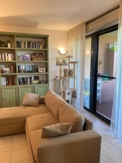 Accogliente Stanza Privata Con Bagno Privato - Daniele'S House Appartement San Donato Milanese Buitenkant foto