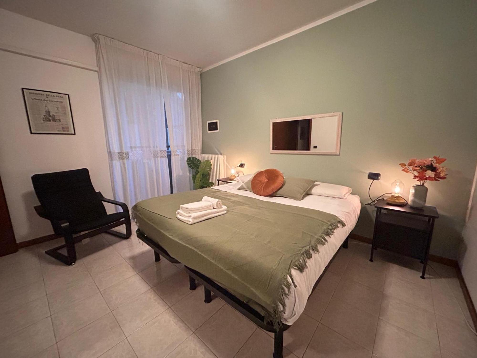 Accogliente Stanza Privata Con Bagno Privato - Daniele'S House Appartement San Donato Milanese Buitenkant foto